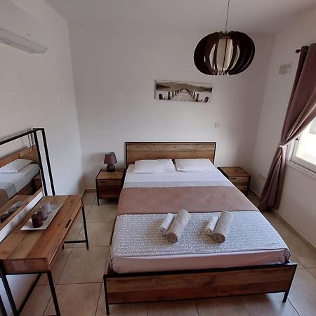 Joanne'S Cosy 1 Bdrm Apt Paphos Kültér fotó